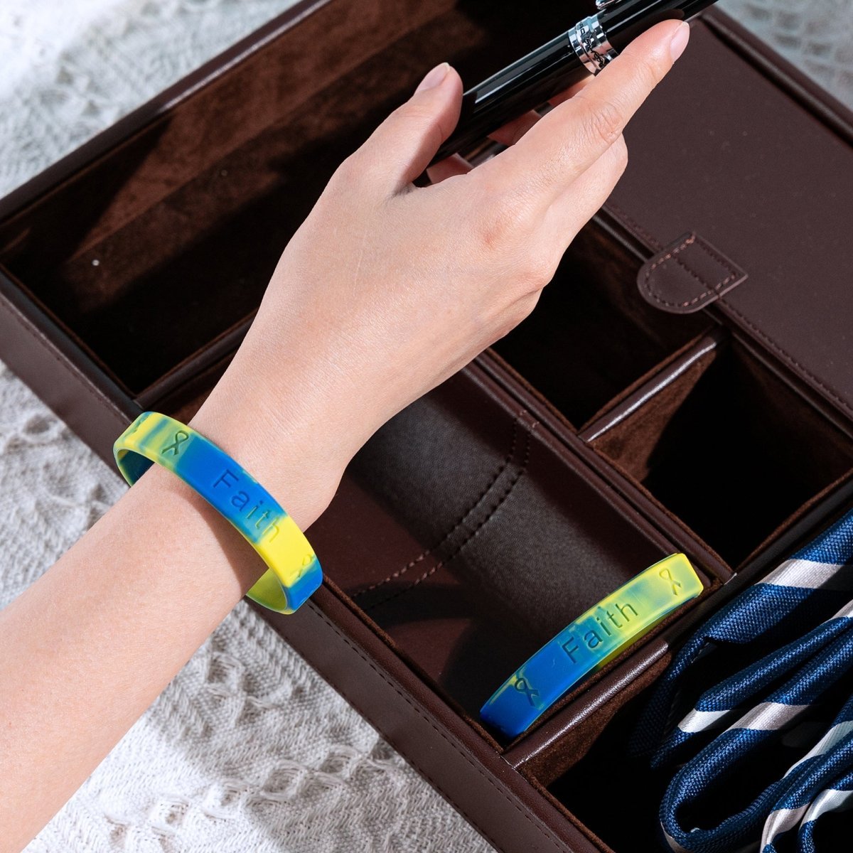 Support Ukraine Blue & Yellow Silicone Bracelet Wristbands - Fundraising For A Cause